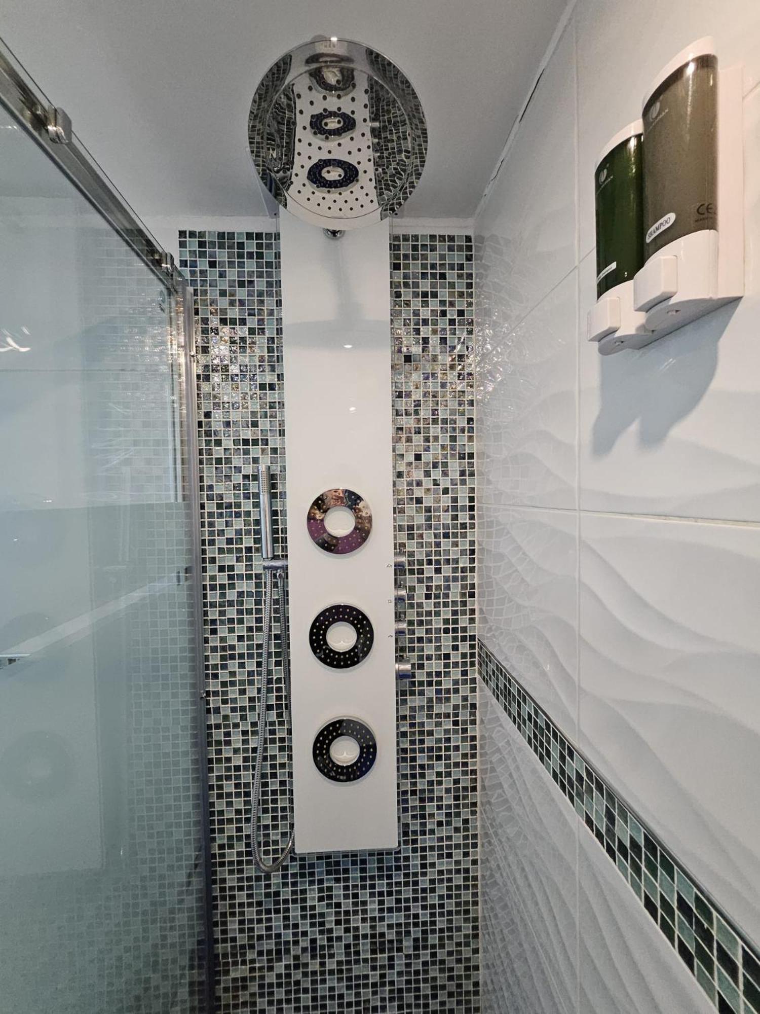 Apartamento Nuria Φιγκέρες Εξωτερικό φωτογραφία