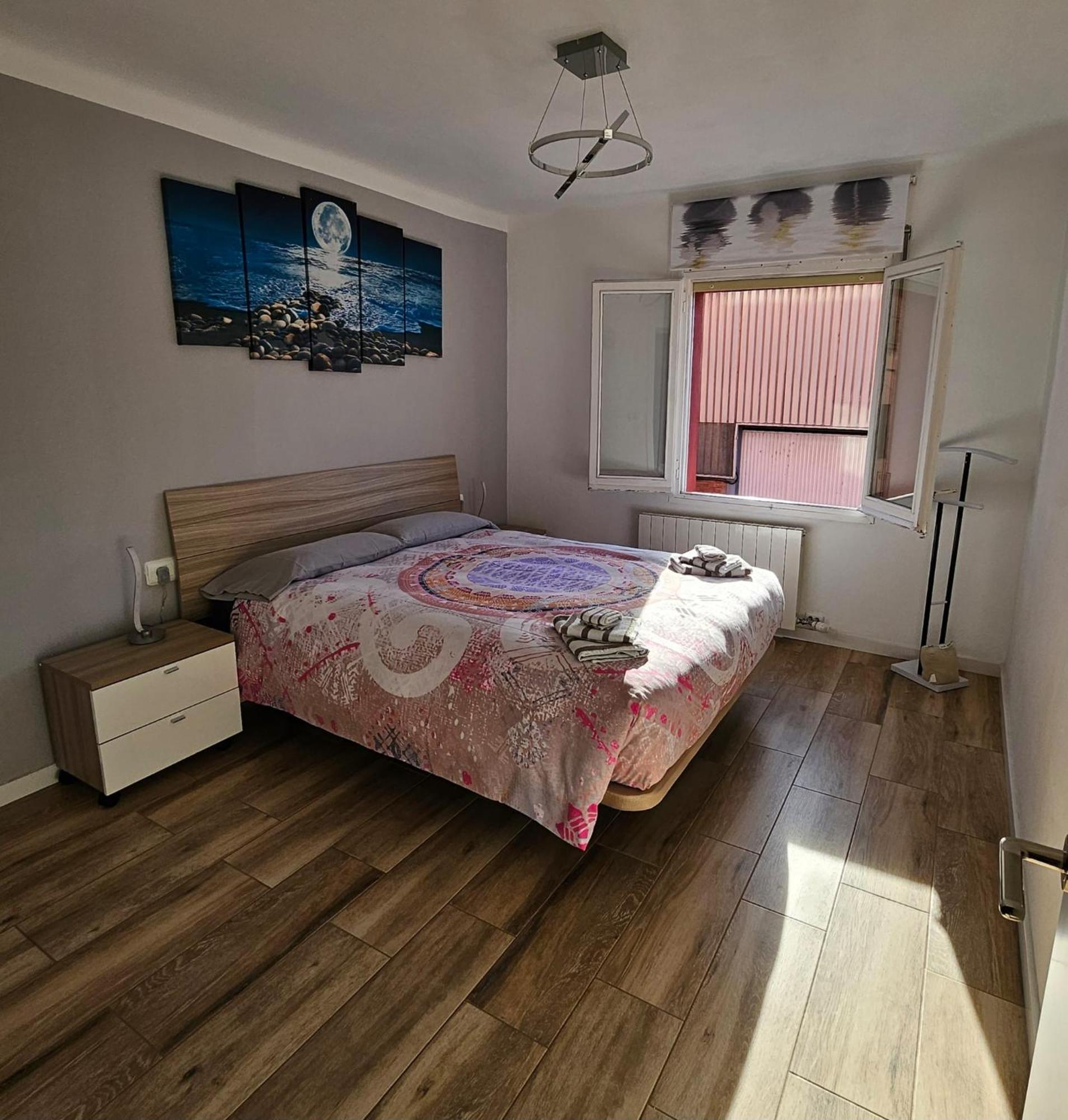 Apartamento Nuria Φιγκέρες Εξωτερικό φωτογραφία